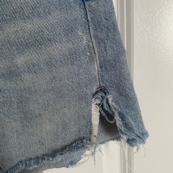 Agolde Dee Shorts - Picture 4 of 4